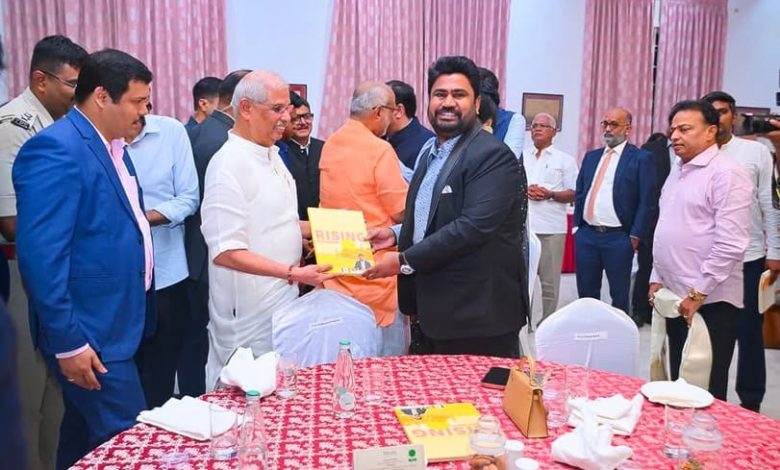 தமிழக ஆளுநர் ராஜேந்திர விஸ்வநாத் அர்லேகரைச் சந்தித்தார் ஜோஸ் சார்லஸ் மார்ட்டின்
