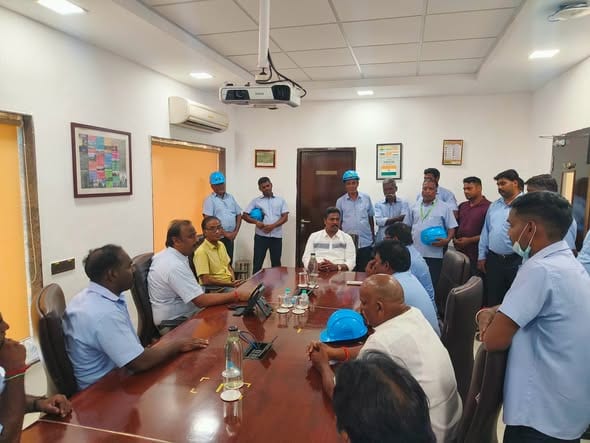 சோலாரா பார்மா தொழிலாளர் கோரிக்கைகள்: நிர்வாகத்துடன் முன்னாள் அமைச்சர் பி.எம்.எல். கல்யாணசு