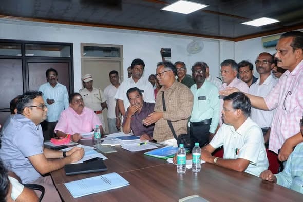 புதுச்சேரி அரசு கல்லூரி பேராசிரியர்களின் 14 நாள் போராட்டம் தற்காலிக வாபஸ்: அமைச்சர் நமச்சி