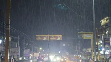 விழுப்புரம் மற்றும் அதன் சுற்றுவட்டார பகுதிகளில் பலத்த இடியுடன் கனமழை: பொதுமக்கள் இயல்பு வ
