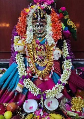 குடும்ப நலம், செல்வம் பெருக வரலக்ஷ்மி நோன்பு: தமிழகம் முழுவதும் விமரிசையாக வழிபாடு!