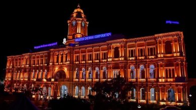 சென்னை தினத்தை முன்னிட்டு ஜொலிக்கும் ரிப்பன் மாளிகை: வண்ணமயமாக மாறிய வரலாற்றுச் சின்னம்