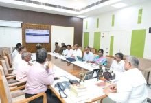 பருவமழை முன்னெச்சரிக்கை நடவடிக்கைகள்: சென்னை தலைமைச் செயலகத்தில் அமைச்சர் N.ஆனந்த் ஆய்வு