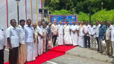 ஏதுவார் குபேர் சிலைக்கு மலரஞ்சலி