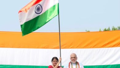 அமித் ஷா இல்லத்தில் தேசியக் கொடி ஏற்றம்