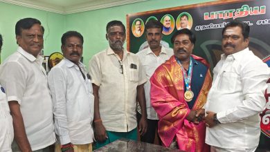 அகில இந்திய மாஸ்டர் வலுதூக்கும் போட்டியில் பதக்கங்கள் வென்ற ஜெயமூர்த்திக்கு எம்.எல்.ஏ. ஏ. பாஸ்கர் பாராட்டு