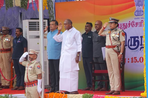 புதுச்சேரி சுதந்திர தின விழா