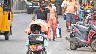 புதுச்சேரி வழியாக வேளாங்கண்ணிக்கு பாதயாத்திரை மேற்கொள்ளும் பக்தர்கள்: பொதுமக்கள் உற்சாக வர