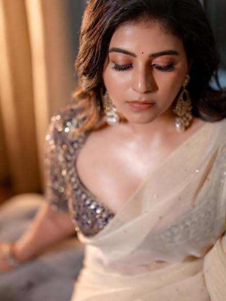Photos from Anjali's post (படம் 3)