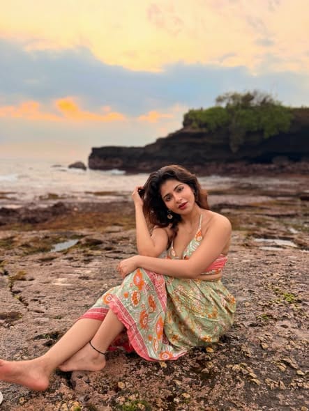 Iswarya Menon (படம் 9)