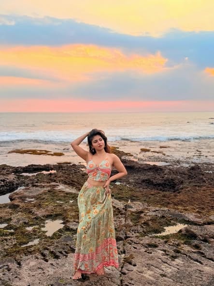 Iswarya Menon (படம் 11)