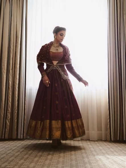 Photos from Keerthy Suresh's post (படம் 4)