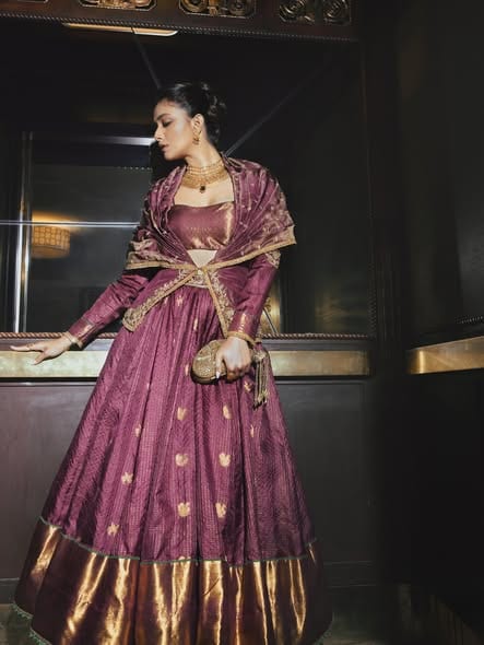 Photos from Keerthy Suresh's post (படம் 5)