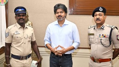 உயிரைப் பணயம் வைத்து கடத்தல்காரர்களைப் பிடித்த தலைமைக் காவலர் வேல்முருகன்: தலைமைச் செயலகத்திற்கு நேரில் அழைத்து முதலமைச்