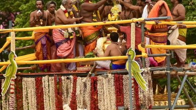 17 ஆண்டுகளுக்குப் பிறகு மதுரை மீனாட்சி அம்மன் கோவில் மகா கும்பாபிஷேகம் விமரிசையாக நடைபெற்றது!