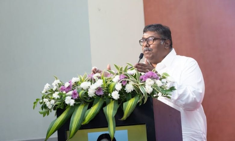 அசோக் ஆனந்தன்