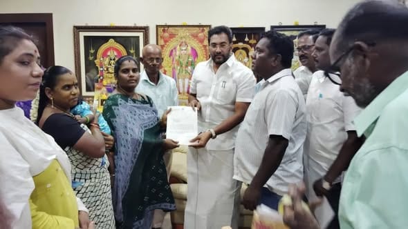 *உழவர்கரை தொகுதியில் பாலூட்டும் தாய்மார்களுக்கான நிதியுதவி*