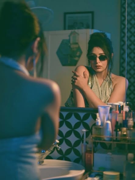 புதிய பயணத்தை நம்பிக்கையுடன் வரவேற்கும் நடிகை ரிதாபரி சக்ரவர்த்தியின் நிறைவான காட்சி