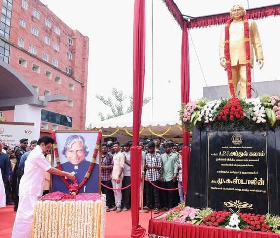 சென்னை: மறைந்த முன்னாள் இந்தியக் குடியரசுத் தலைவரும், தேசத்தின் தலைசிறந்த விஞ்ஞானியுமான பா
