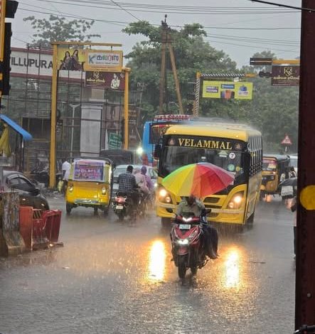*Heavy rainfall in Villupuram and Vikiravandi areas*