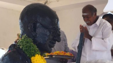 காந்தி ஜெயந்தி, காமராஜர் நினைவு நாள்: புதுச்சேரி முதலமைச்சர் ரங்கசாமி திருவுருவச் சிலைகளுக்கு மாலை அணிவித்து மரியாதை!