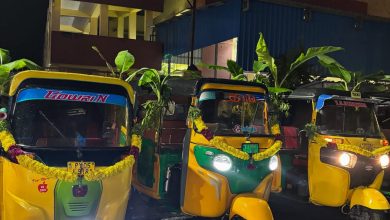 puducherry வில்லியனூர் ஆட்டோ ஓட்டுனர்களின் ஆயுத பூஜை கொண்டாட்டம்