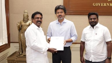 தமிழ்நாடு இயல் இசை நாடக மன்ற தலைவர் புஷ்பவனம் குப்புசாமி: முதலமைச்சர் ஜோசப் விஜய் நேரில் வாழ்த்து!