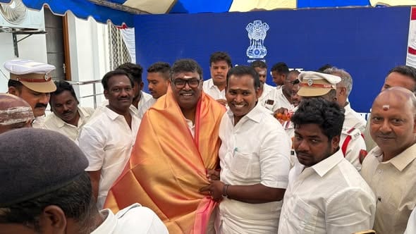 தட்டாஞ்சாவடி தொகுதியின் சட்டமன்ற உறுப்பினராகப் பதவியேற்றுக்கொண்ட எனக்கு, மாண்புமிகு முதலமை (படம் 3)